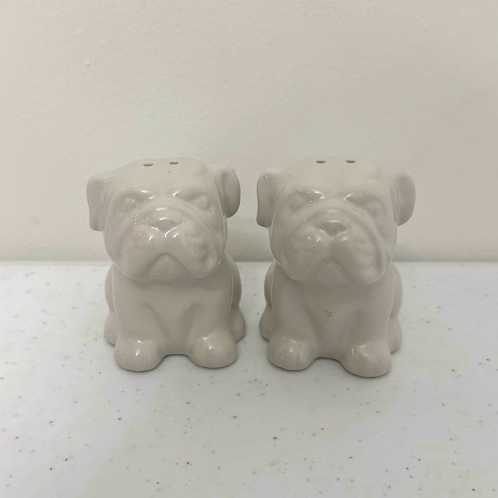 Ceramic White Cream English Bulldog Salt Pepper Shakers Set Modern Kitchen